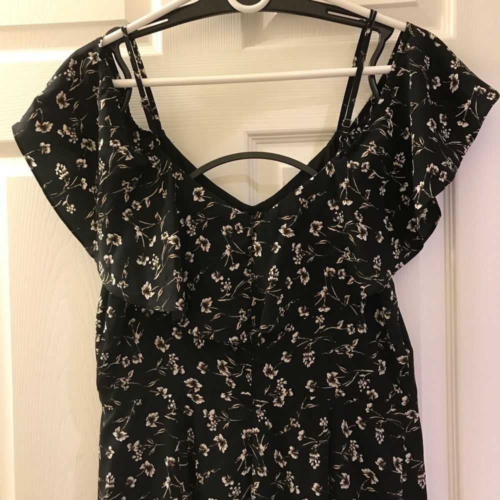 JOA Floral Ruffle Cold Shoulder Jumpsuit - Picture 3 of 6